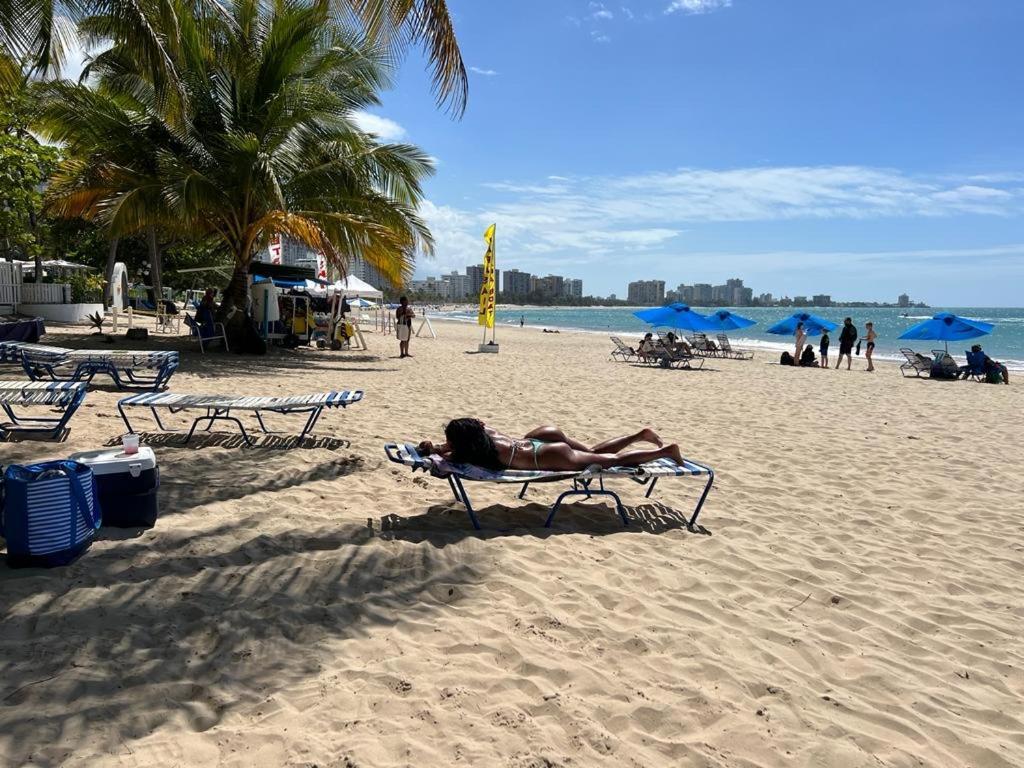 Hobie Oceanfront Apartment At Isla Verde Сан Хуан Екстериор снимка