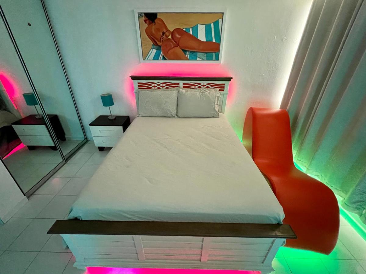 Hobie Oceanfront Apartment At Isla Verde Сан Хуан Екстериор снимка