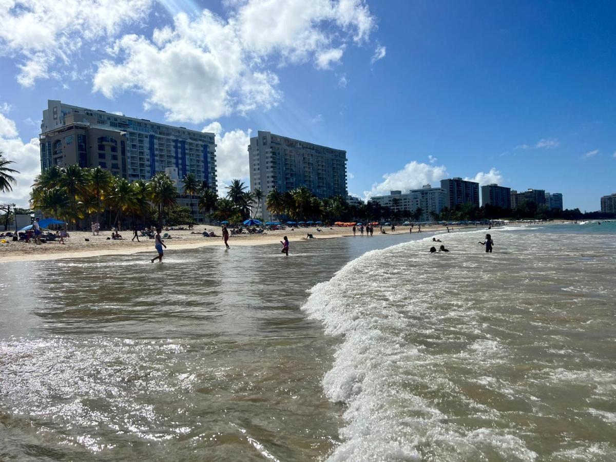 Hobie Oceanfront Apartment At Isla Verde Сан Хуан Екстериор снимка